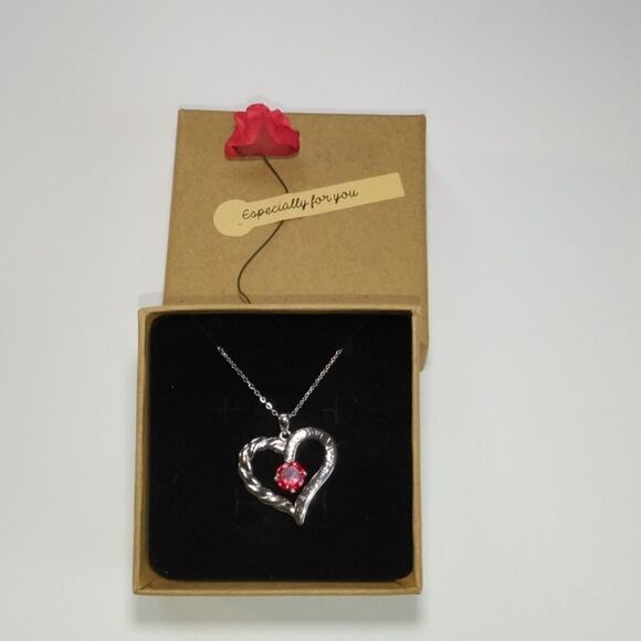 Love HeartĀ Necklace for WomenāLove You Always and Forever Twisted HeartāPendant - Picture 6 of 7